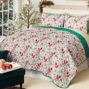 Nordic Cardinal Reversable Quilt